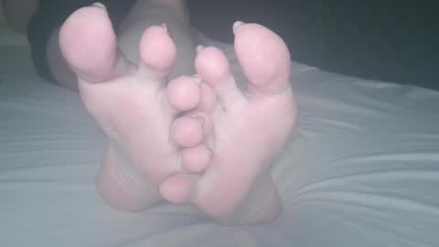 Viv West online show from September 2025 04:12:01 AM