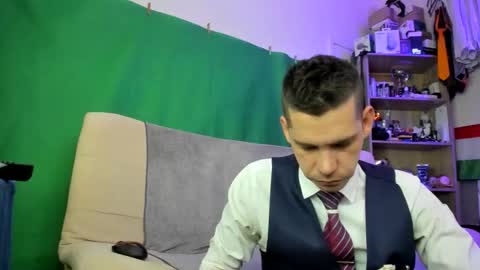 Virg Lszl online show from November 2025 09:31:02 AM