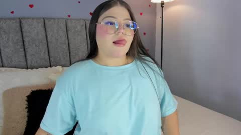 Snapshot of tellme_abby chatting on May 2026 09:22:01 PM Abby online show from May 2026 09:22:01 PM