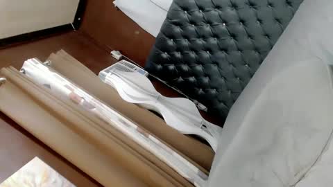 EVA GLASSCOTT online show from December 2024 02:31:01 AM