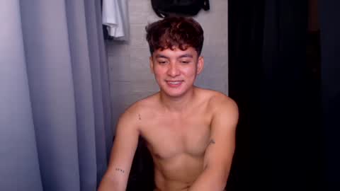 Snapshot of tempting_jon chatting on July 2026 03:42:02 AM tempting_jon online show from July 2026 03:42:02 AM