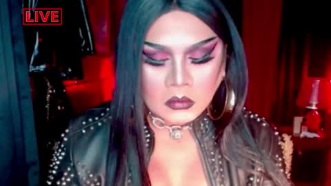 Snapshot of temptress_cocoxxx chatting on April 2026 02:04:01 AM Mistress Coco online show from April 2026 02:04:01 AM