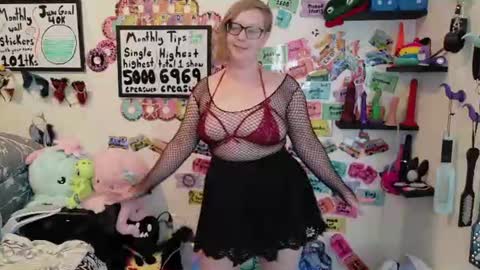 Pixie and Tentacle Overlord online show from June 2026 10:07:01 PM