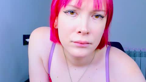 Kira online show from October 2025 01:25:01 AM