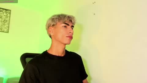 Snapshot of teo_369 chatting on September 2025 04:29:02 PM Teo online show from September 2025 04:29:02 PM