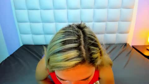 Teresa online show from September 2025 07:02:02 PM