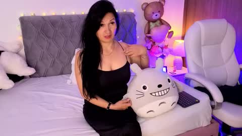 Emily online show from March 2026 06:22:01 PM