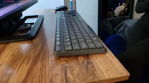 Terra Elowen online show from December 2025 11:30:02 AM