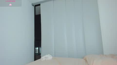 Tessa online show from April 2026 12:43:02 AM