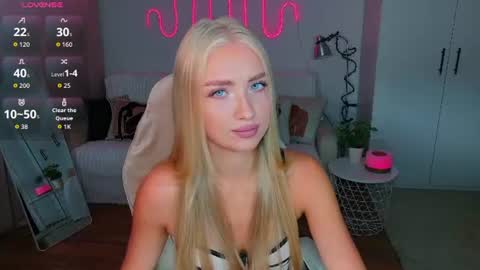 TessaHamilton online show from July 2026 02:40:02 PM