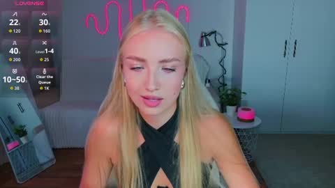 TessaHamilton online show from July 2026 01:03:02 PM