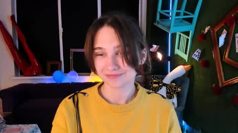 Snapshot of tessamill chatting on October 2025 05:15:02 AM Tessa online show from October 2025 05:15:02 AM