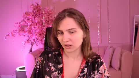 Tessa online show from March 2026 05:22:02 AM