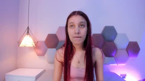 Tessamonroee online show from February 2026 06:12:02 PM