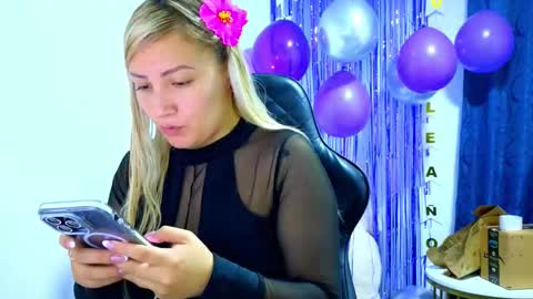 Snapshot of tessawhisnton chatting on September 2025 04:21:02 PM Tessy online show from September 2025 04:21:02 PM