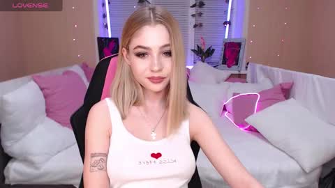 Tessa online show from January 2025 02:15:02 PM