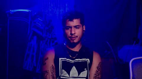 Milo online show from December 2024 02:55:02 AM