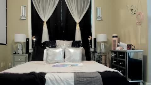 Snapshot of texaspeach69 chatting on April 2026 07:55:02 PM peachy online show from April 2026 07:55:02 PM