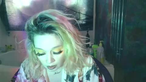TEXASGIRLLLL online show from May 2026 02:03:01 PM