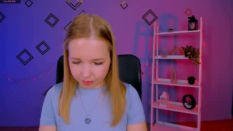 Snapshot of teya_starling chatting on April 2026 07:39:01 AM teya_starling online show from April 2026 07:39:01 AM