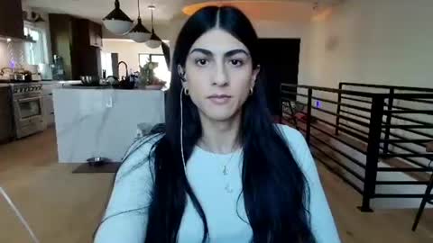 babygirlmami online show from January 2026 10:58:02 PM