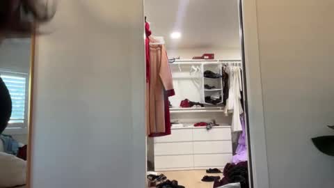 Snapshot of tgirltoesx chatting on February 2026 09:29:01 PM babygirlmami online show from February 2026 09:29:01 PM