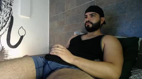 Snapshot of th1ago828986 chatting on April 2026 02:40:02 AM th1ago828986 online show from April 2026 02:40:02 AM