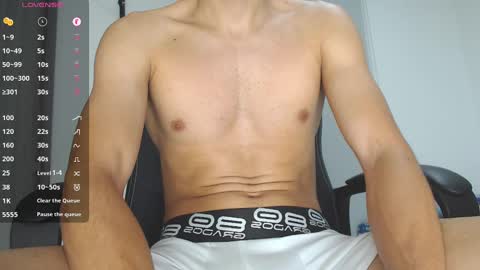 Snapshot of th_russ chatting on December 2024 12:22:02 PM INSTAGRAM Th1rss online show from December 2024 12:22:02 PM