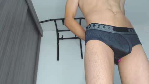 Snapshot of th_russ chatting on February 2025 12:22:02 PM INSTAGRAM Th1rss online show from February 2025 12:22:02 PM