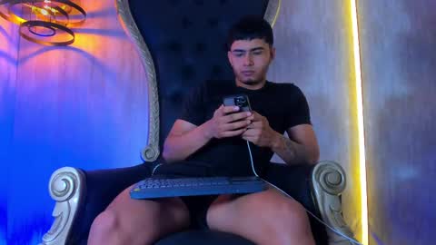 thaddeus king online show from September 2025 12:10:02 AM