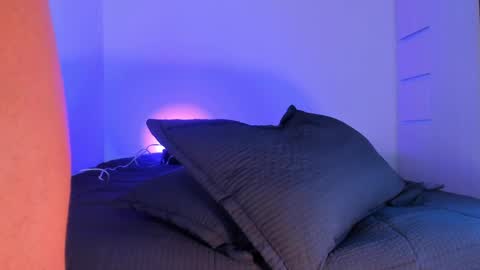 thadeo_king online show from April 2026 04:41:02 PM