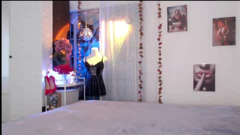 Ana online show from April 2026 03:42:01 AM