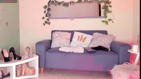 Thais online show from January 2025 12:20:02 PM