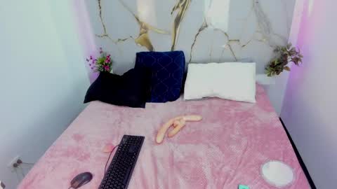 Snapshot of thali_a chatting on May 2026 02:18:01 AM online show from May 2026 02:18:01 AM