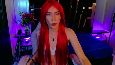 Snapshot of thamara_roberts chatting on May 2026 07:52:01 PM thamara_roberts online show from May 2026 07:52:01 PM