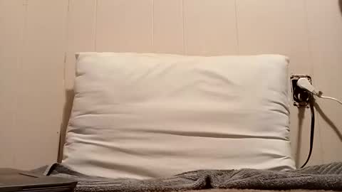 Snapshot of thatb1 chatting on October 2025 08:37:01 AM thatb1 online show from October 2025 08:37:01 AM