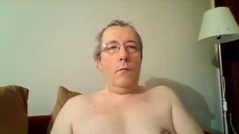 Snapshot of thcalo3 chatting on December 2024 04:42:01 AM thcalo online show from December 2024 04:42:01 AM