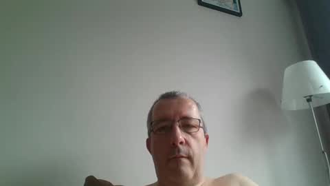 Snapshot of thcalo3 chatting on January 2025 09:00:01 AM thcalo online show from January 2025 09:00:01 AM