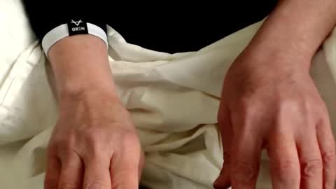 Snapshot of the1pocketrocket chatting on January 2026 12:43:01 PM the1pocketrocket online show from January 2026 12:43:01 PM