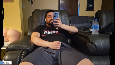 Snapshot of the_alpha_dog_xxx chatting on January 2025 01:52:01 AM the_alpha_dog_xxx online show from January 2025 01:52:01 AM