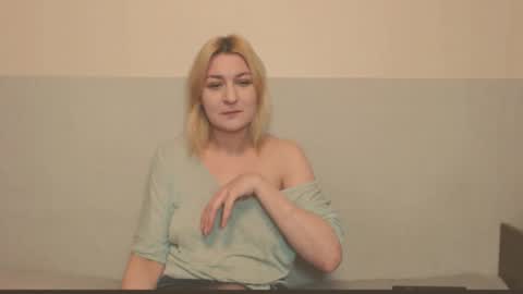 Eva online show from September 2025 10:25:01 PM