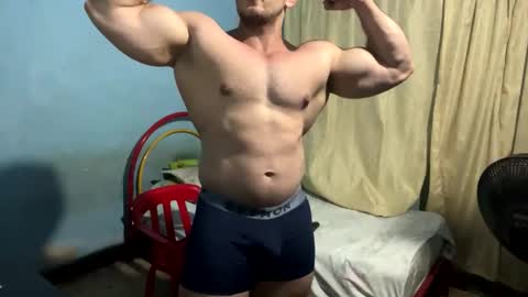 Snapshot of the_beastmuscle chatting on February 2025 02:40:01 AM beast online show from February 2025 02:40:01 AM