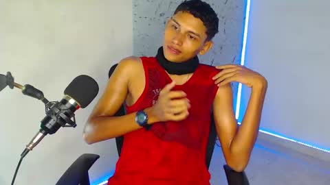 Snapshot of the_crack71 chatting on September 2025 01:05:02 PM Sean OPry online show from September 2025 01:05:02 PM