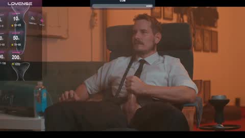 Snapshot of the_dilf chatting on December 2024 04:39:01 PM The DILF -  online show from December 2024 04:39:01 PM