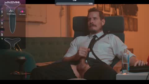 Snapshot of the_dilf chatting on January 2025 04:13:01 PM The DILF -  online show from January 2025 04:13:01 PM