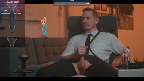 Snapshot of the_dilf chatting on January 2025 08:01:02 PM The DILF -  online show from January 2025 08:01:02 PM