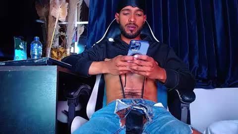 the dog lian online show from March 2026 01:38:02 PM