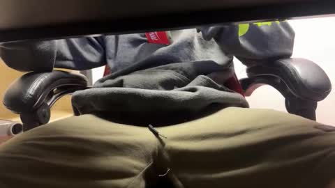 Snapshot of the_finger_in_ur_butt chatting on March 2026 05:35:02 AM the_finger_in_ur_butt online show from March 2026 05:35:02 AM