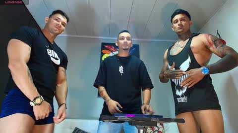 SCOTT  THEO  KAMERON  GENDERSON online show from December 2024 12:08:01 AM