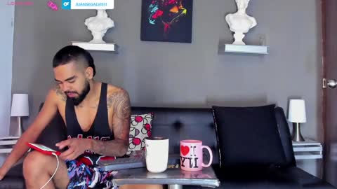 SCOTT  THEO  KAMERON  GENDERSON online show from February 2025 01:22:02 PM